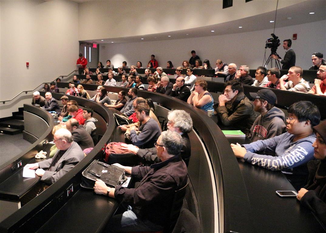 The audience in the lecture hall listening to Dr. O'Higgins' Rohlf Medal lecture