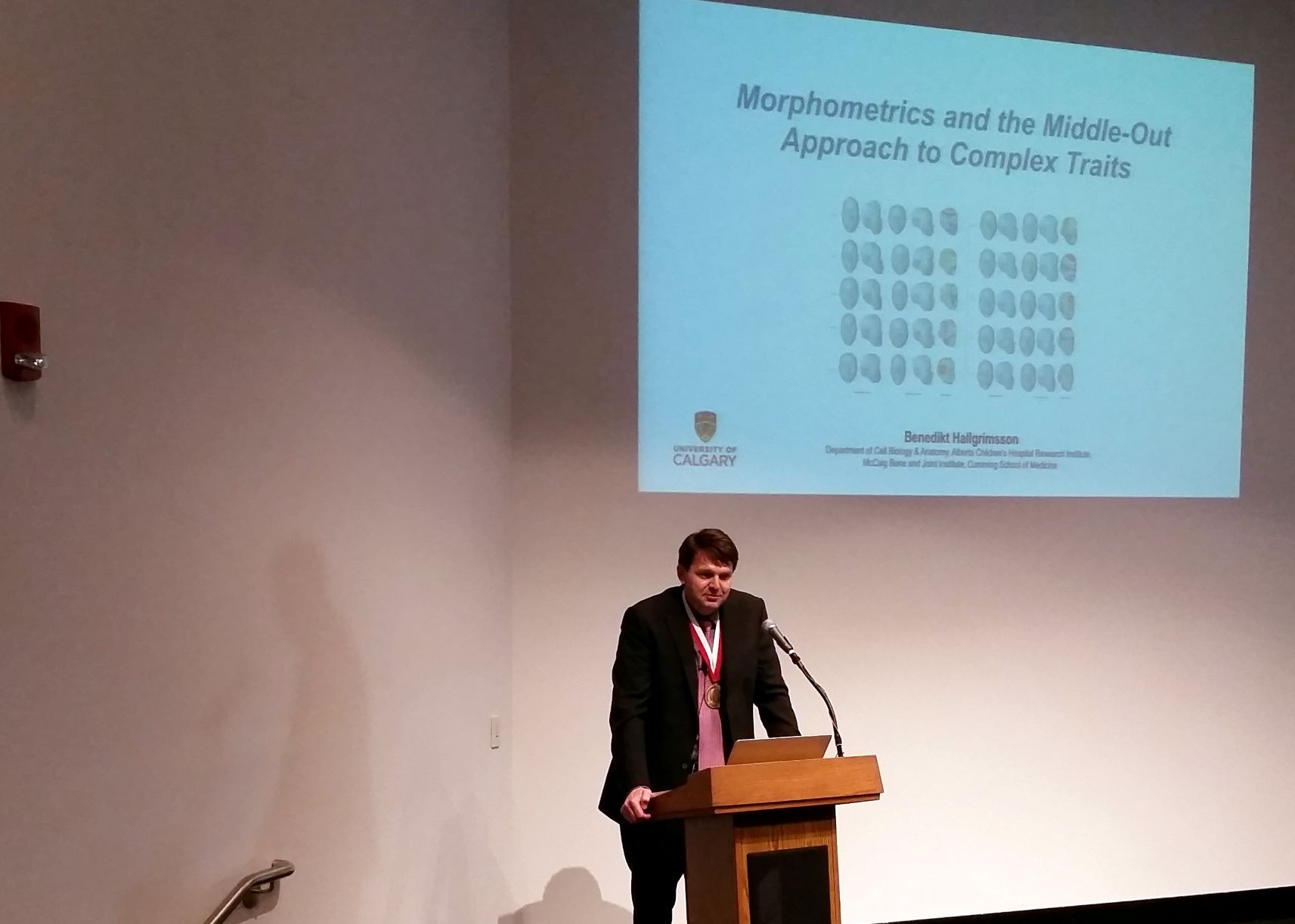 Hallgrímsson delivering his Rohlf Medal lecture