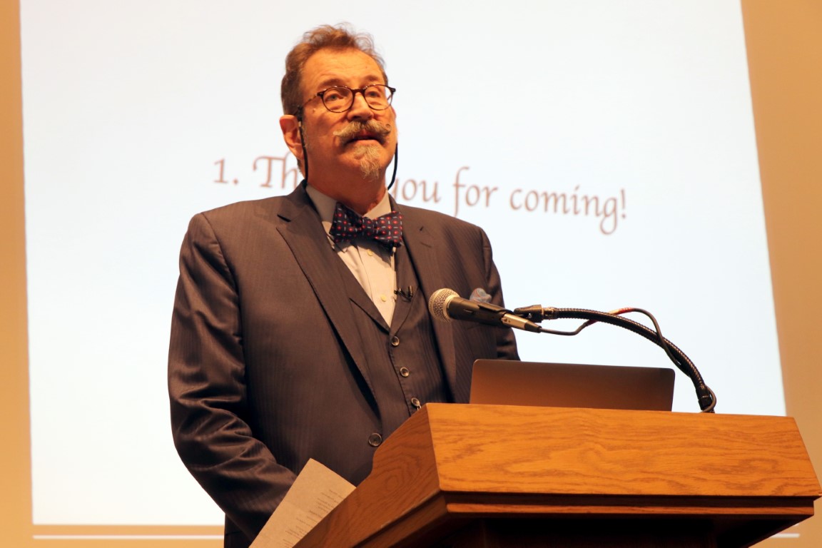 Dennis Slice thanking the audience for attending his Rohlf Medal lecture