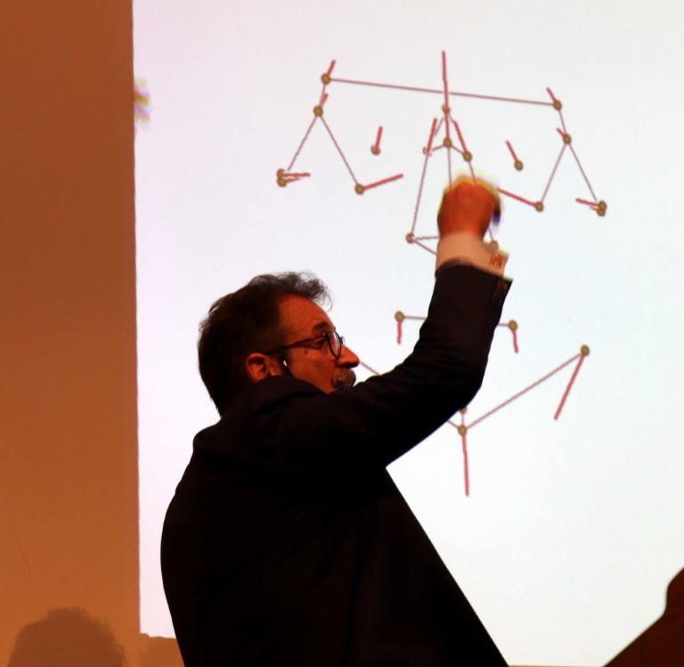 Dennis Slice presenting his Rohlf Medal lecture