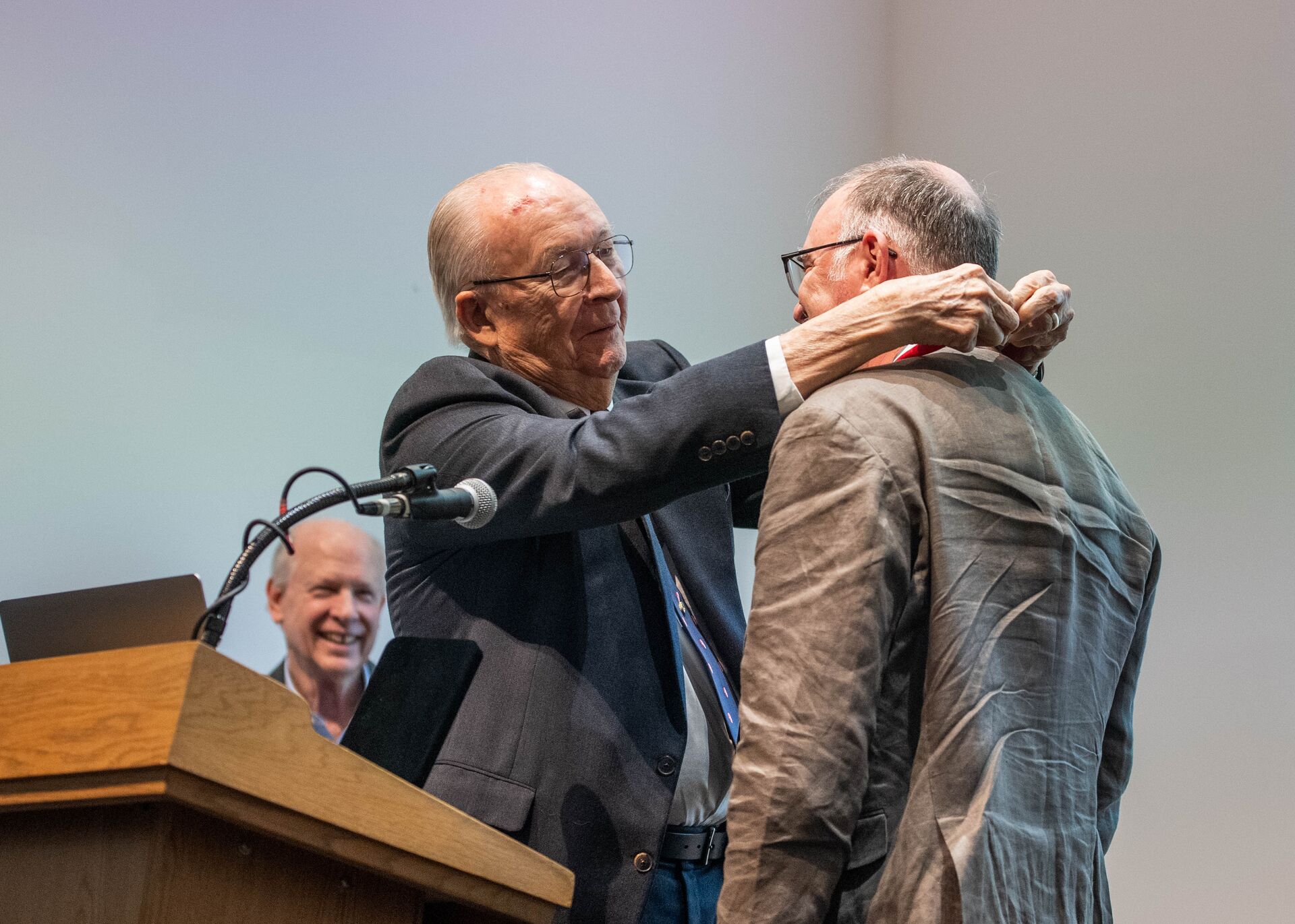 F. James Rohlf presents the Rohlf Medal to P. David Polly