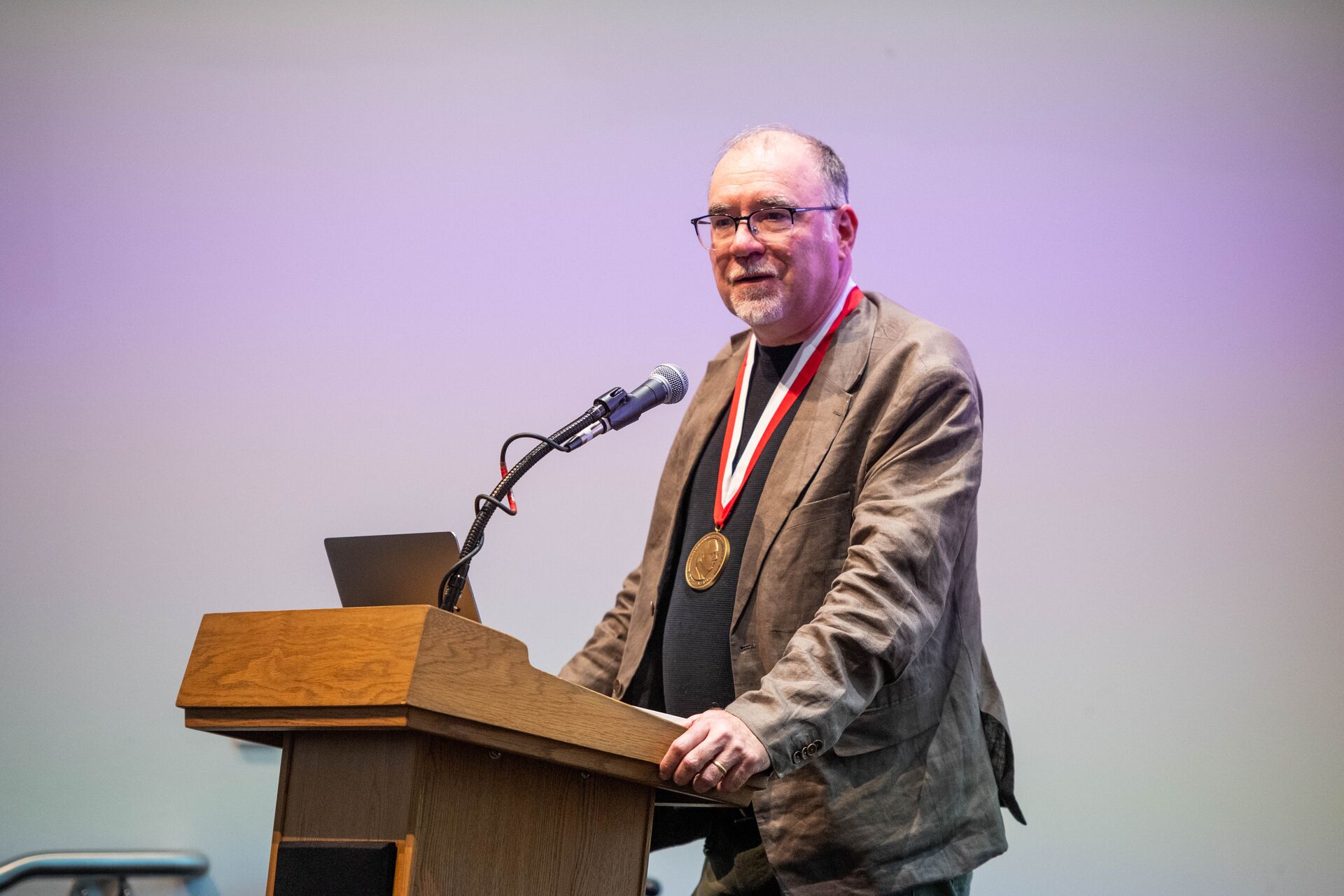 P. David Polly at the podium delivering his Rohlf Medal lecture