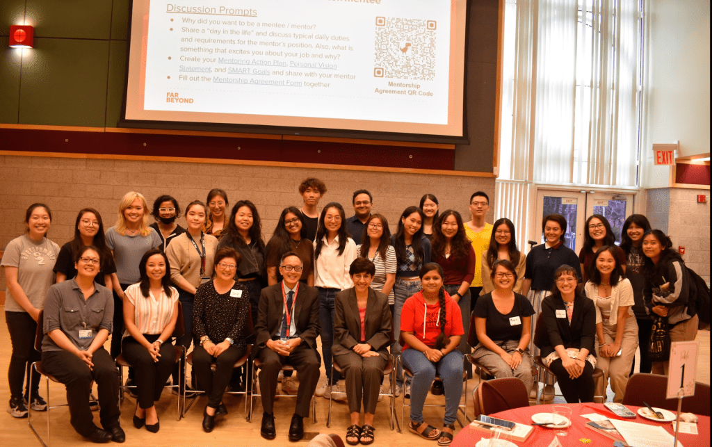 this is an image of student mentees and mentors 