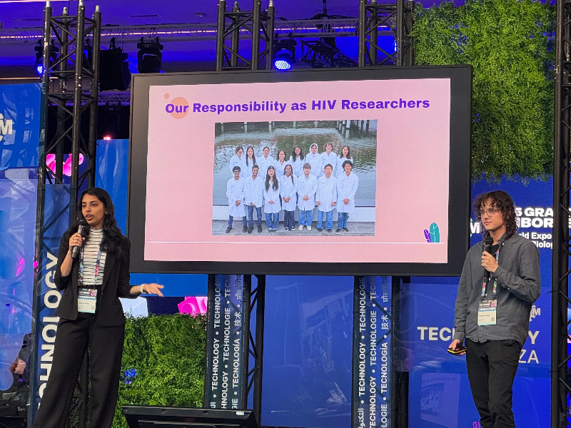 Undergraduates presenting at iGEM international competition