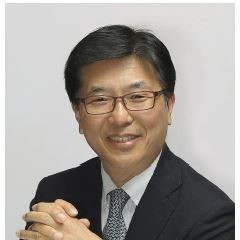 Jeehong Kim portrait