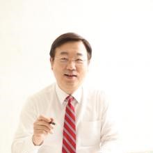 Jong Seok Kim portrait