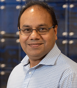 Headshot of Anurag Purwar