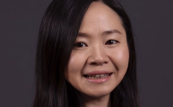 Headshot of Ruwen Qin