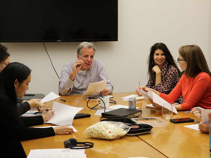 Image of Alan Kingsberg teaching