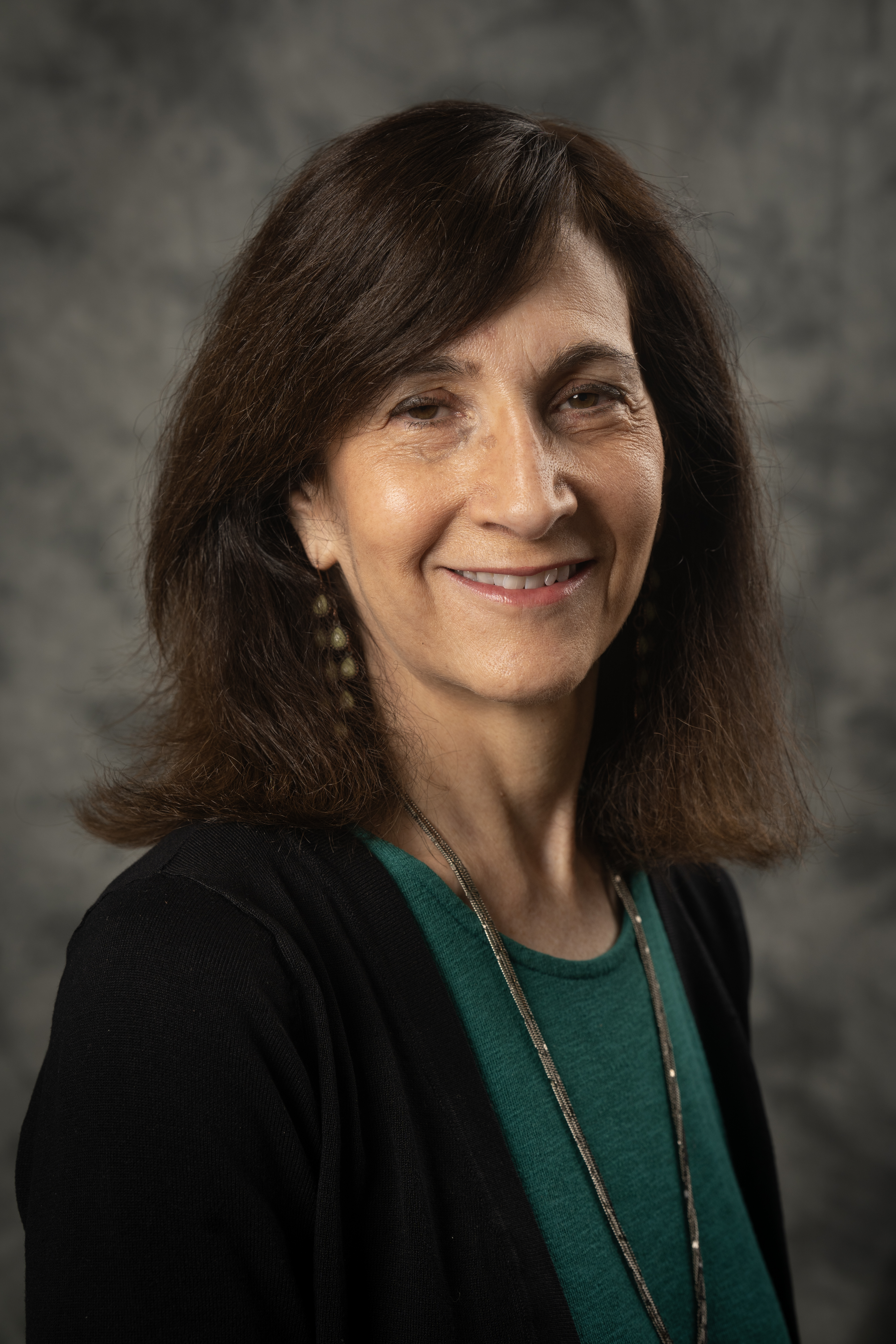 Headshot of Dr. Sara Lipton