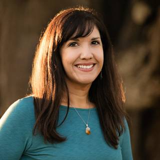 Lori Flores portrait