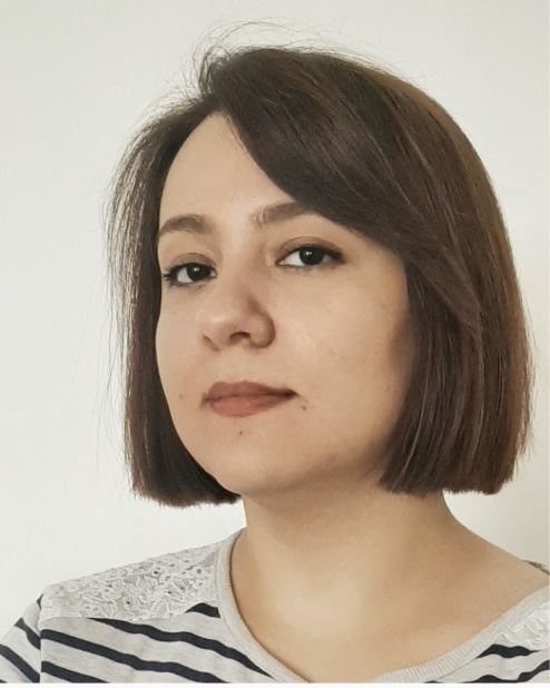Pardis Derakhshandeh portrait