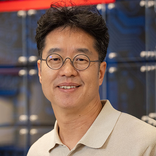 David Hwang portrait