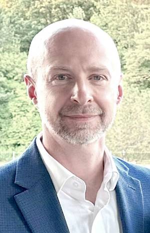 Peter Khost portrait