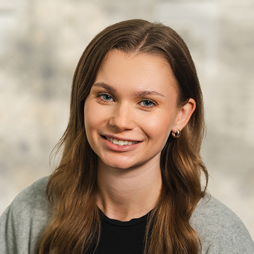 Julianne Merz, MBA '22 portrait