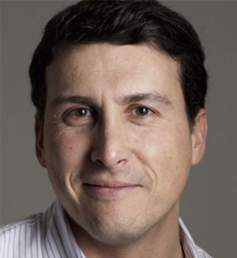 Alex Bard’96 portrait