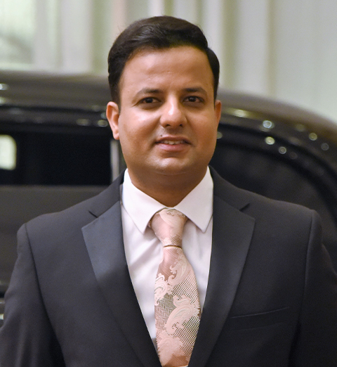 Omer Farooq’04 portrait
