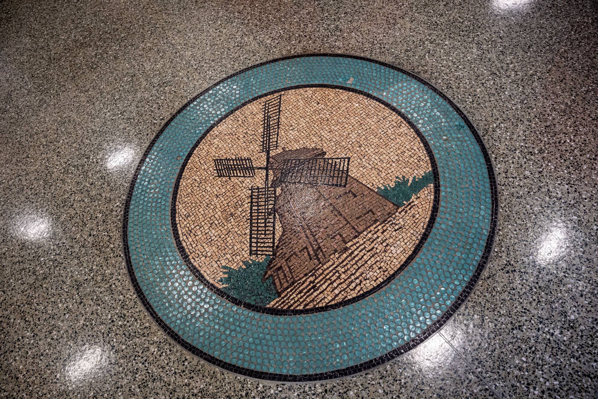 Image of mosaic on floor of Avrim theater at Stony Brook southampton campus