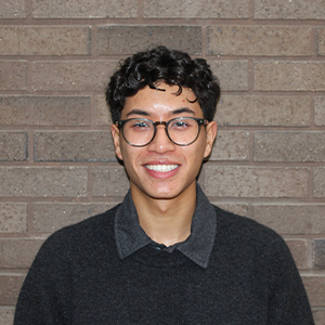 Ronan Tiu Headshot