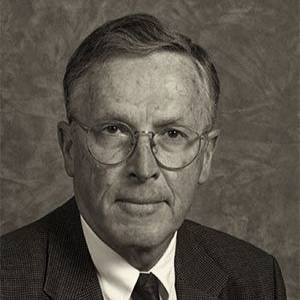 Robert McGrath headshot