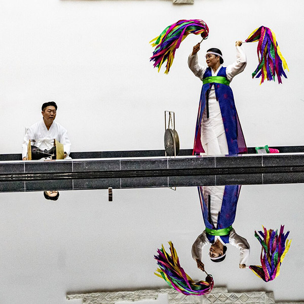 korean art exhibit