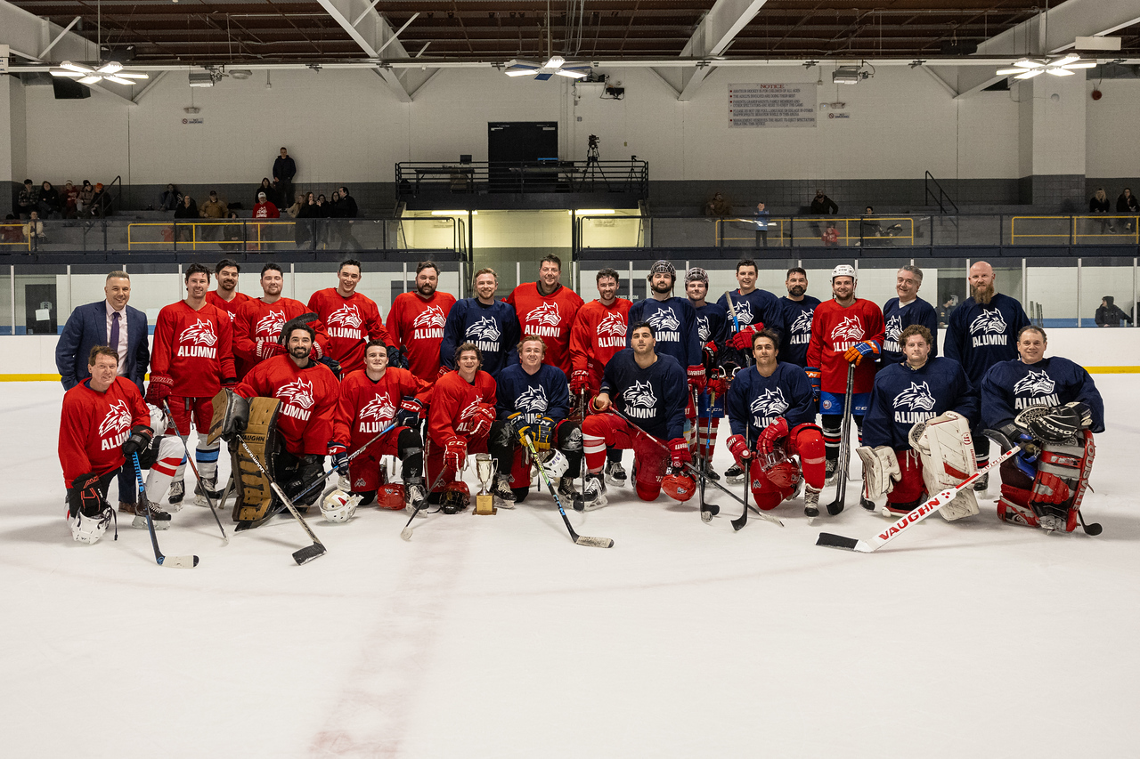 Group photo of mens hockey team