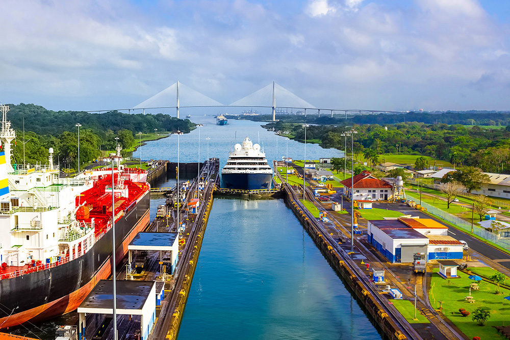 Image of a cruise ship going through the Panama Canal