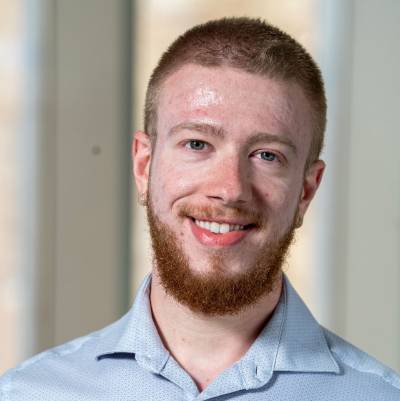 Headshot of Thomas Oliver