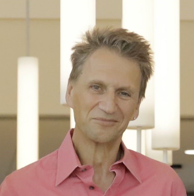 Participating Faculty Member on Bias-NRT, Klaus Mueller, Named 2024 IEEE Fellow
