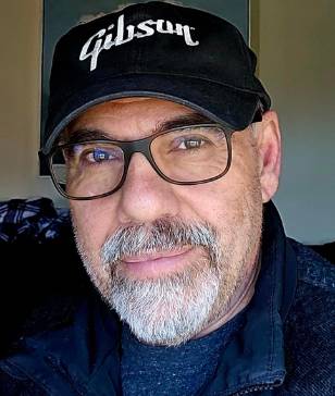 Headshot of Francis Parisi
