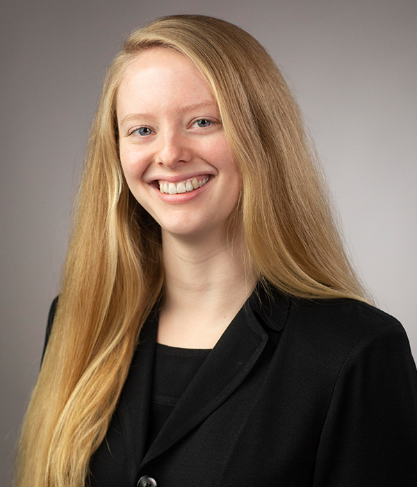 Headshot of Victoria Lowe