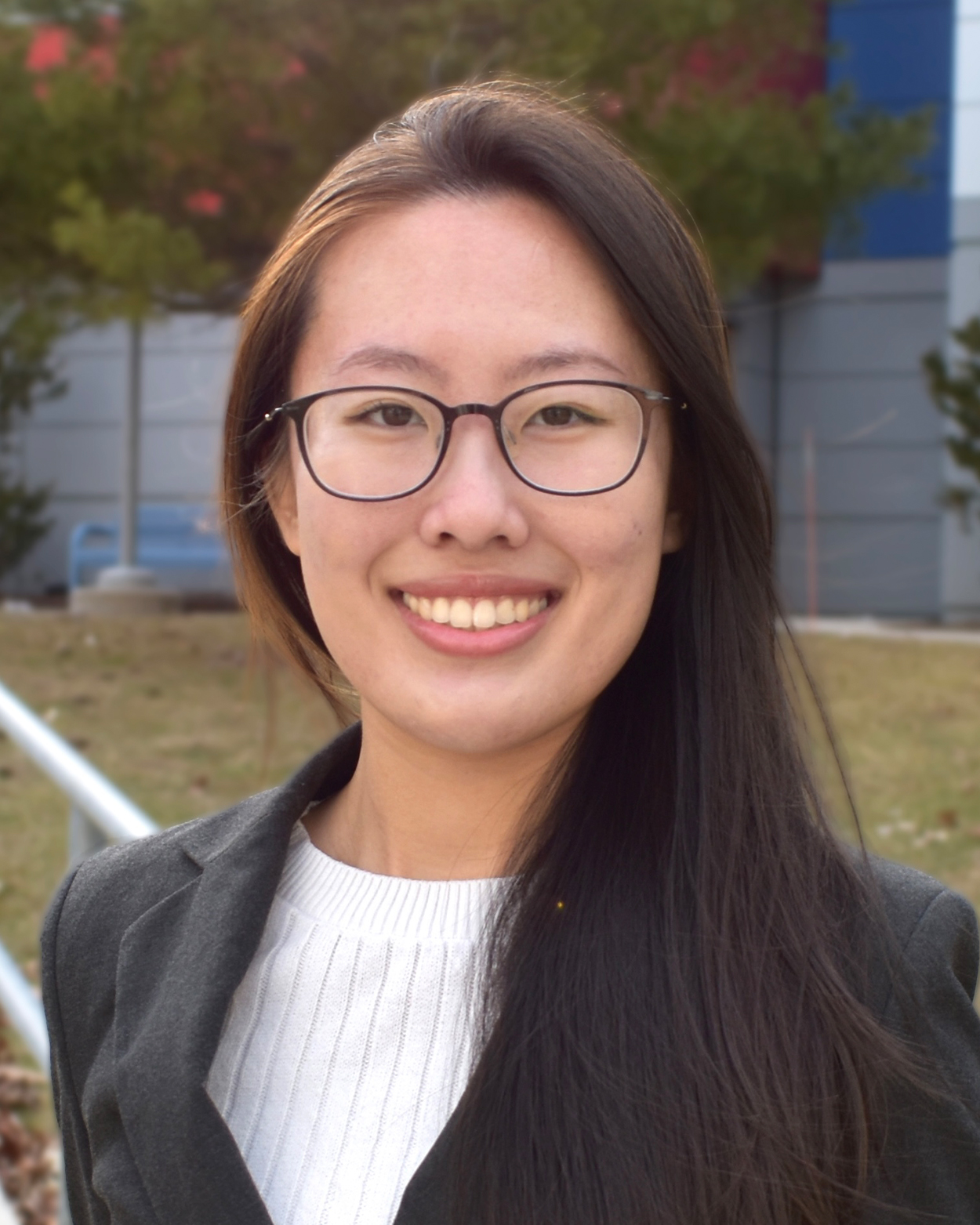 Olivia Xu Headshot
