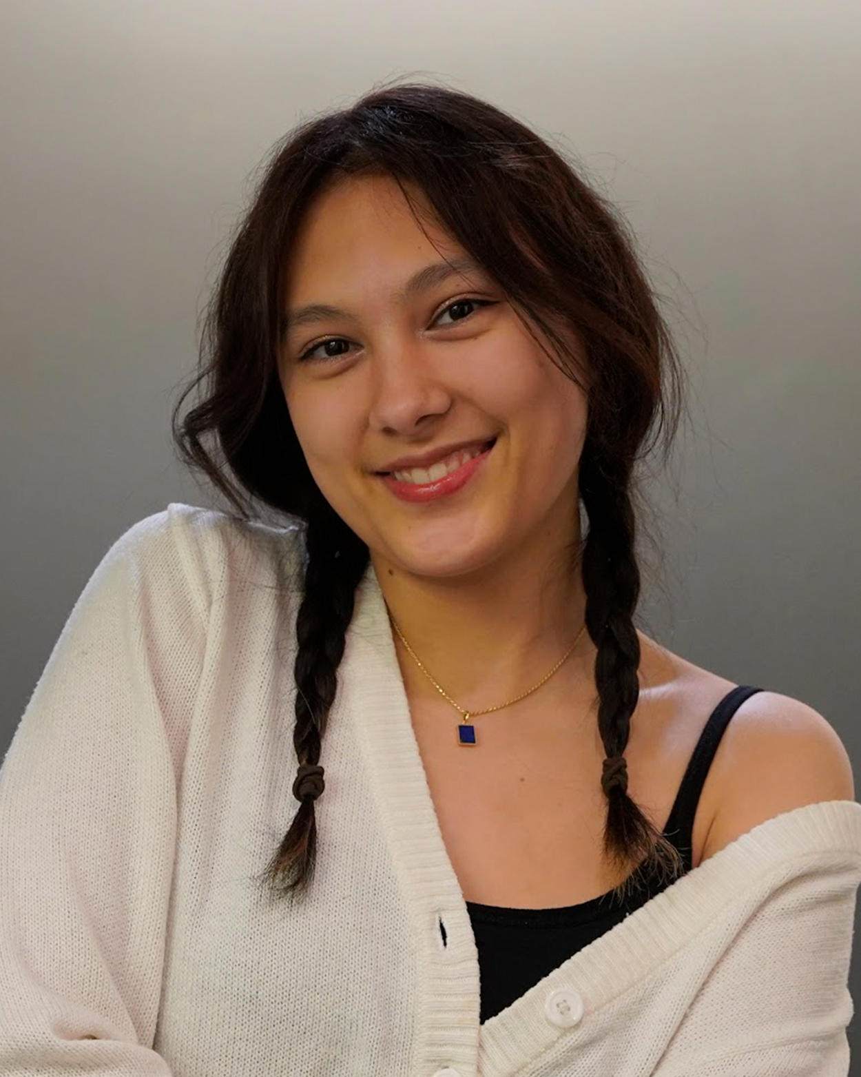 Sophia Bronder-Chang Headshot