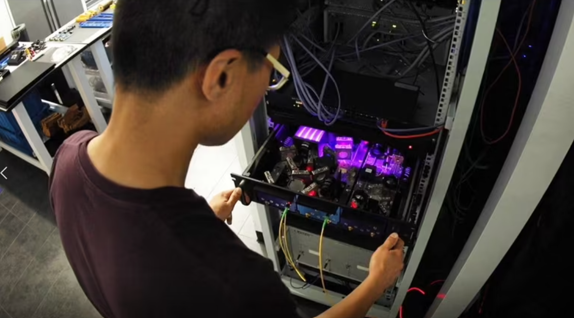 Qunnect Server