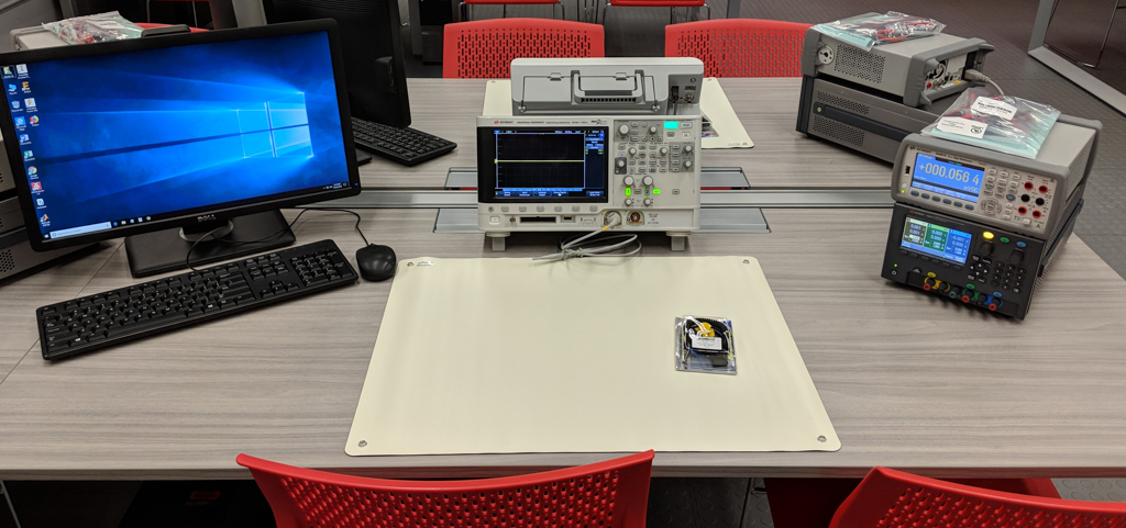 Lab bench
