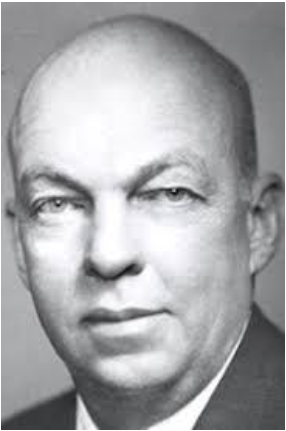 Fearless Armstrong atop RCA’s 115-foot antenna towerwhich stood on the roof of the 21-story Aeolian Hall in Midtown Manhattan 