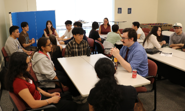 SBU TSM students meeting with DTAS faculty