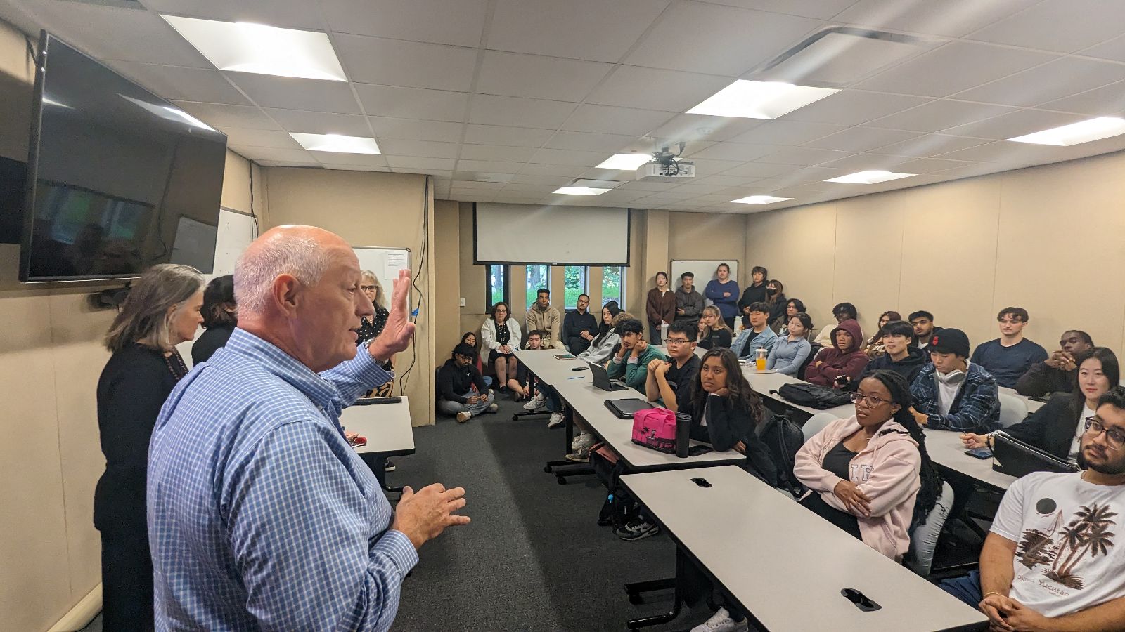 Department Faculty and DTAS Undergraduate Students Meet our Undergraduate Students