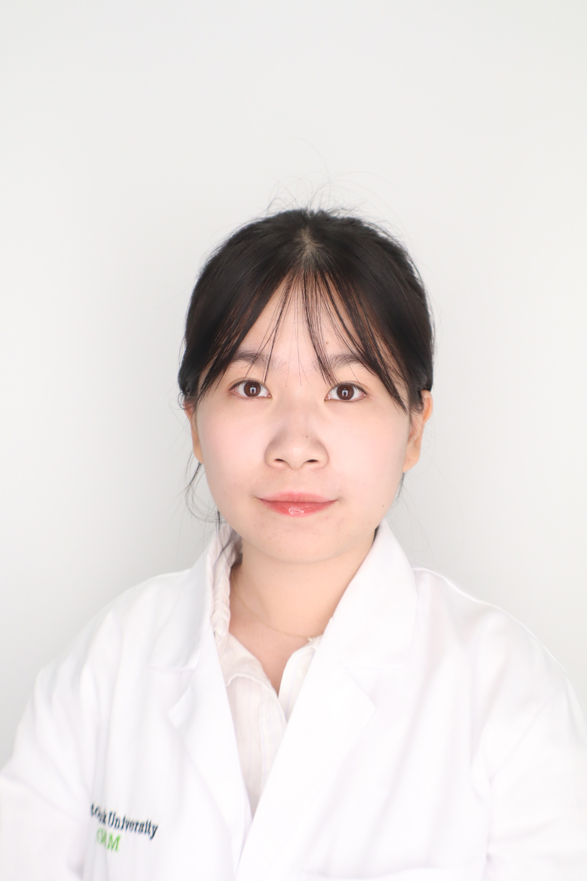 Yuxuan Lin Headshot