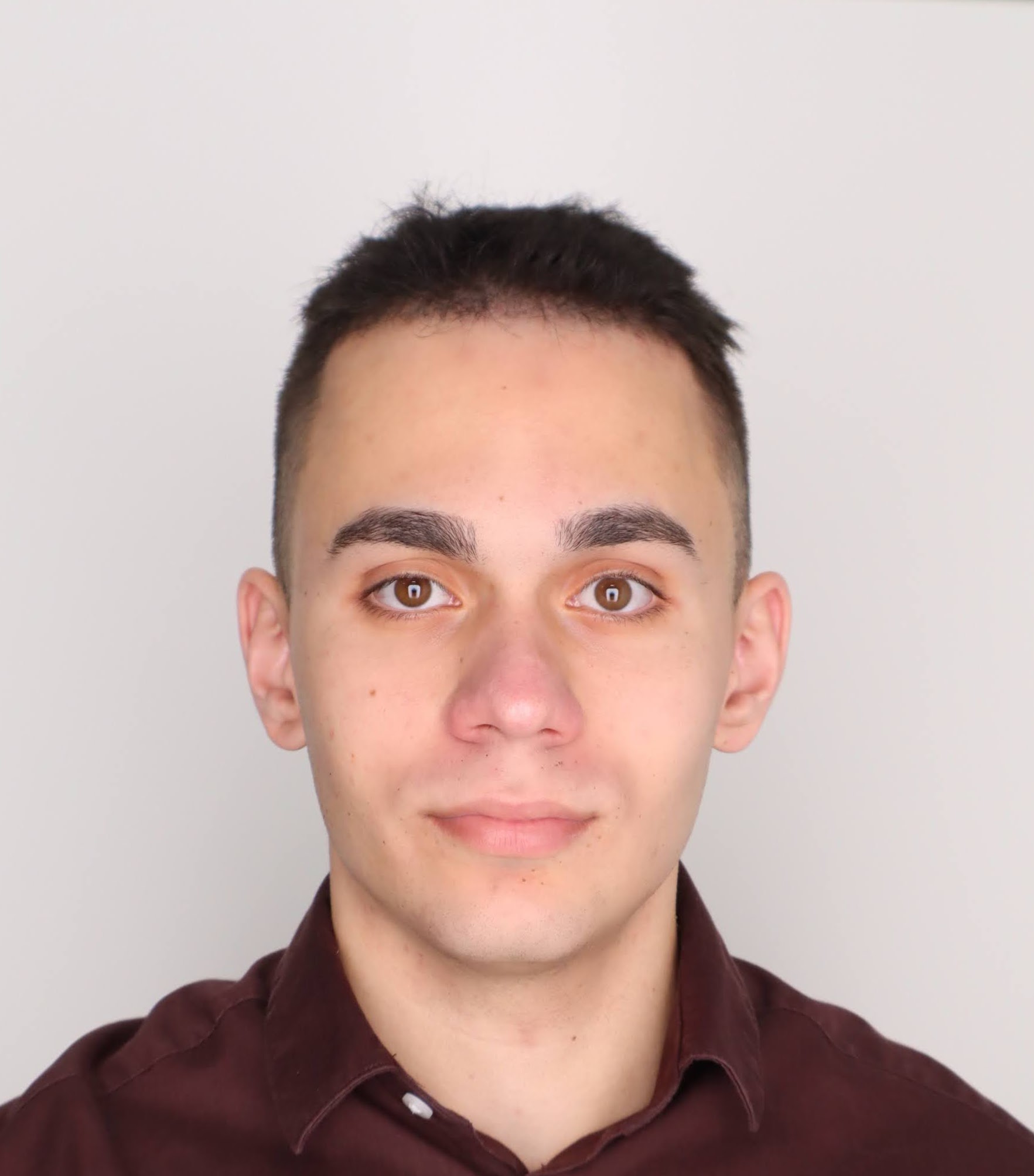 Spiros Manolas Headshot