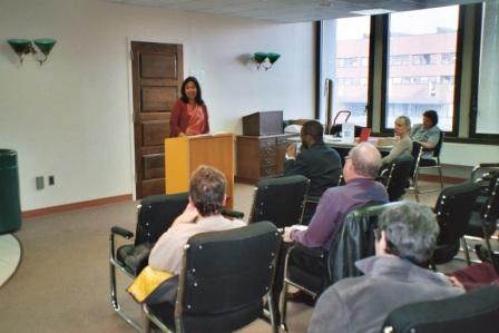 Meena Alexander speaking in a classroom