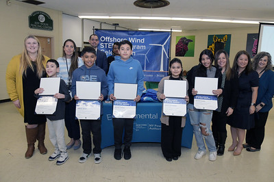 Derek with Brentwood students