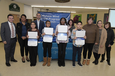 Derek with Brentwood students