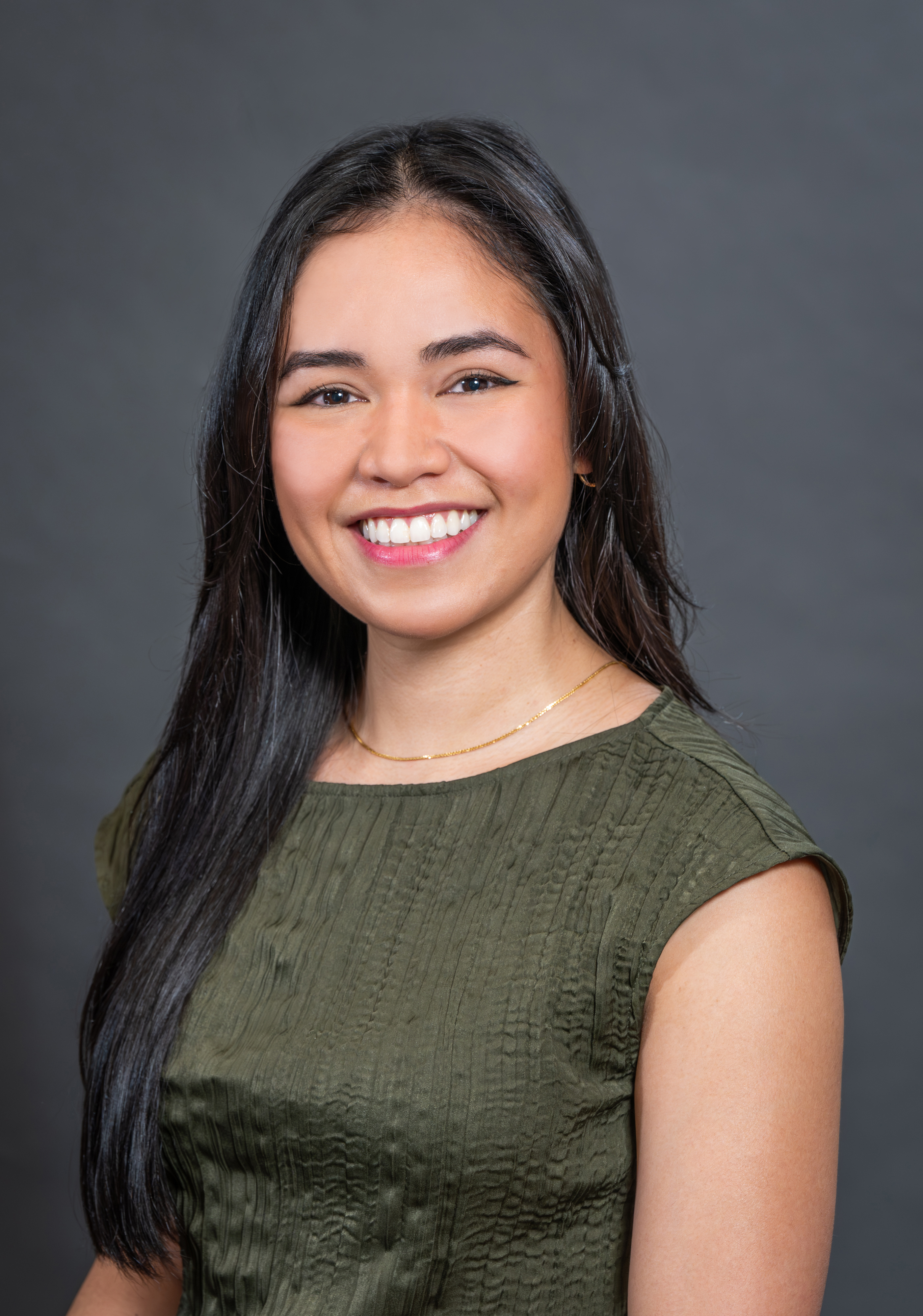 Marie Millares headshot