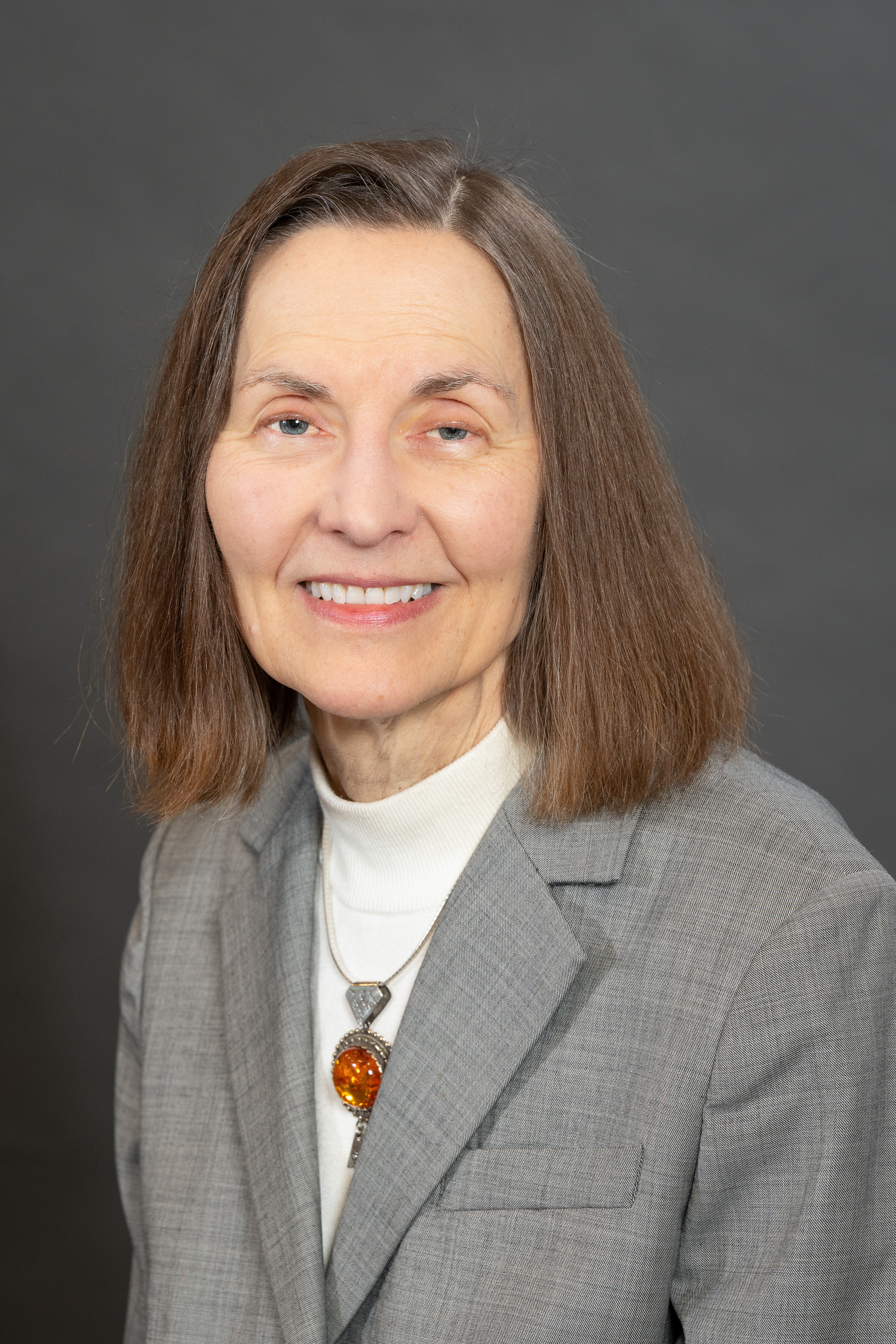Esther Takeuchi headshot