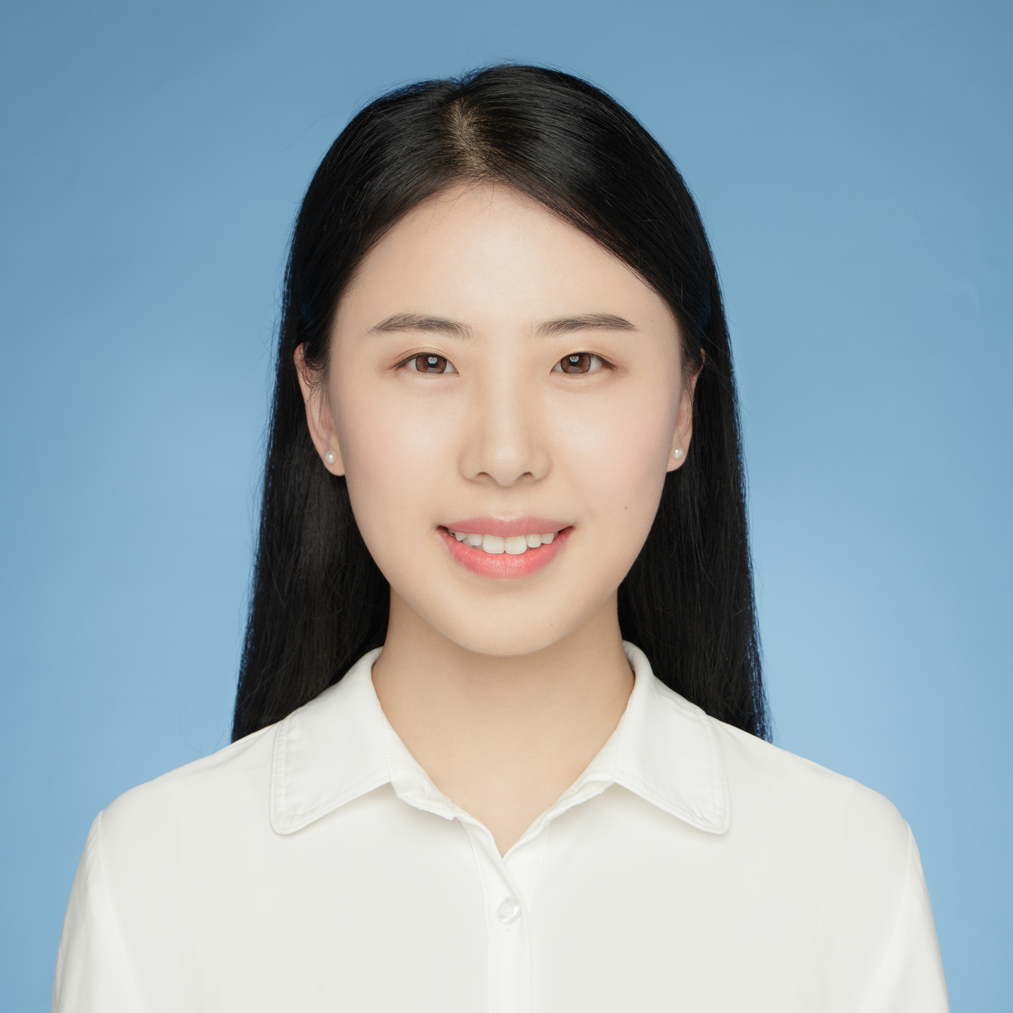 Zhongling Wang headshot