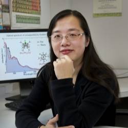Yan Li headshot