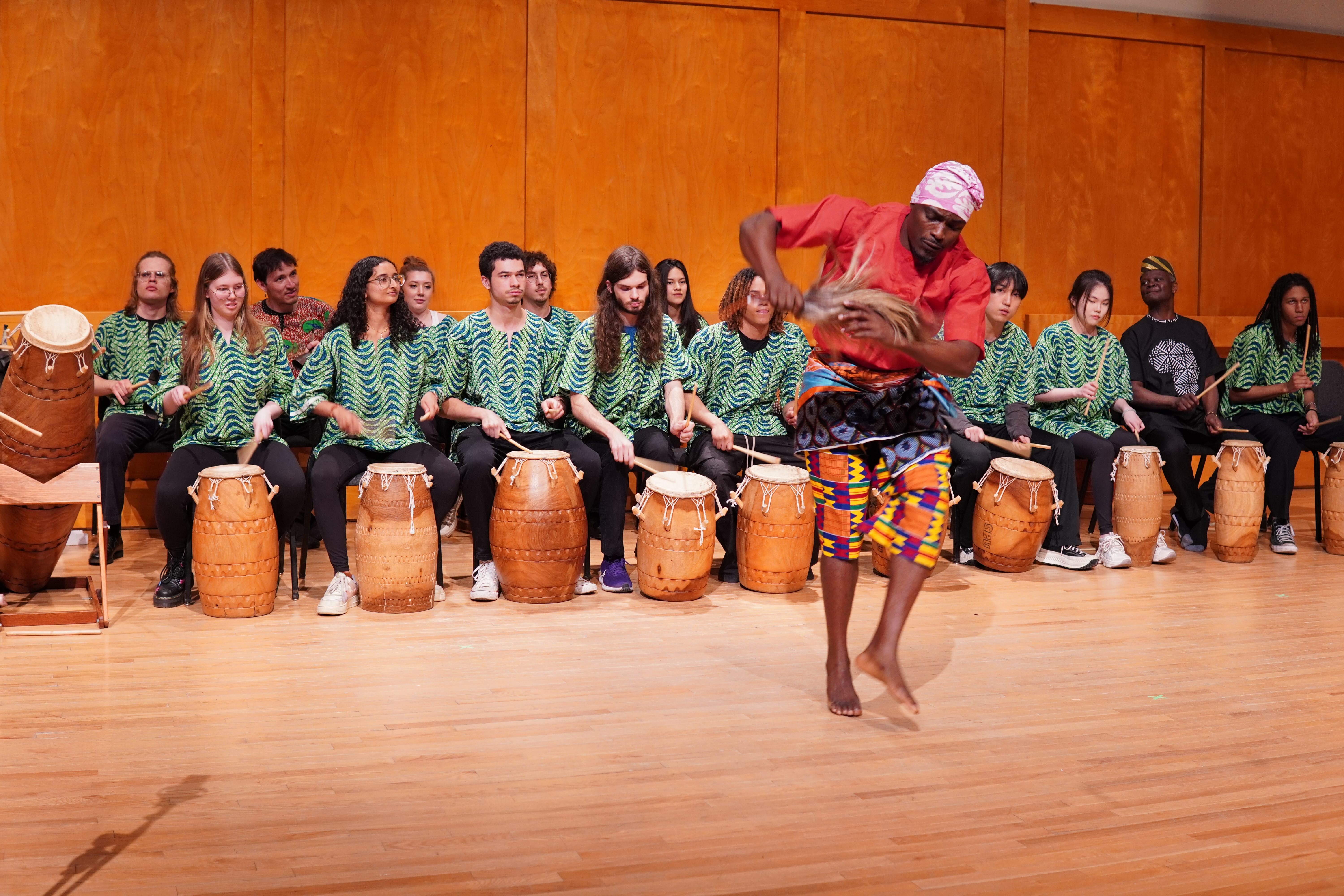 volta ensemble performing