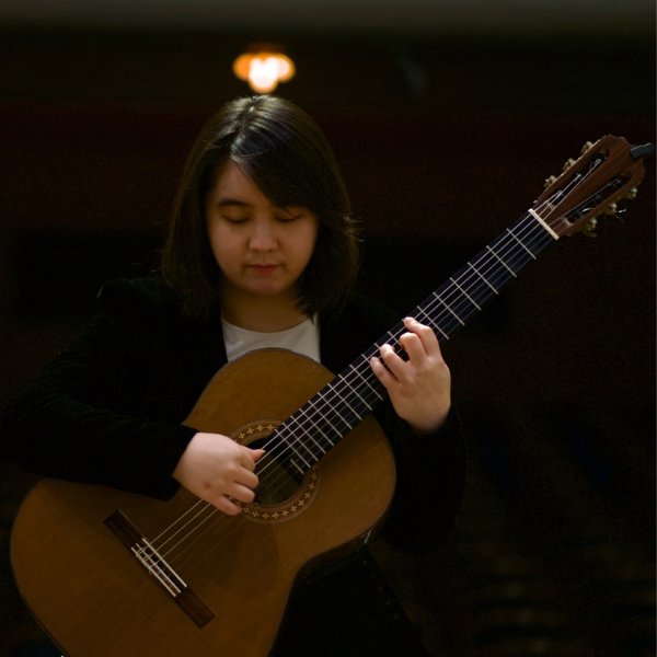 Fangfang Liu