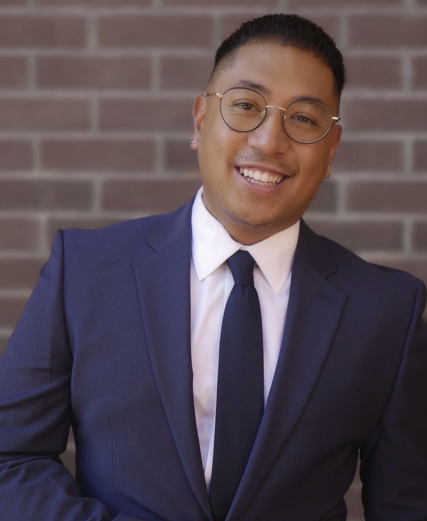 Headshot of Erwin Cabrera